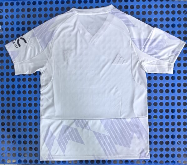 Manchester United's away football uniform 25-26 - 图片 2
